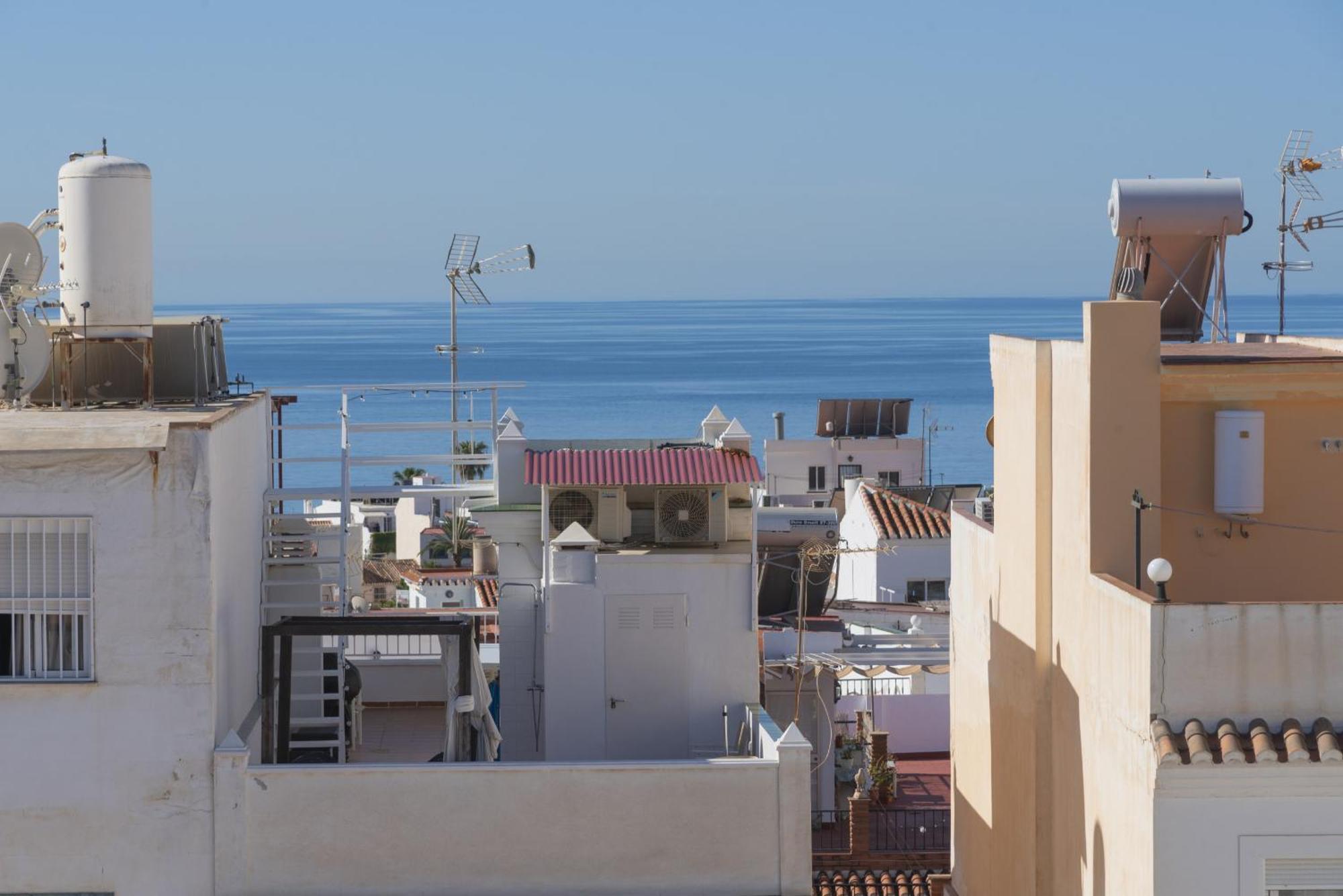 Atico Jimena Granada En El Centro De Nerja Apartment Room photo