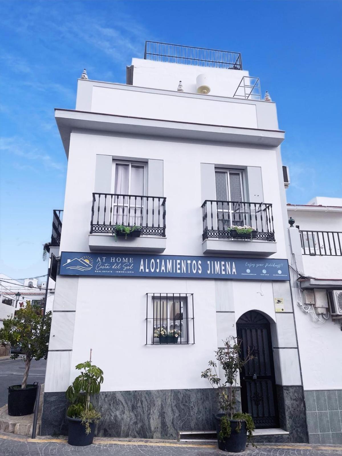 Atico Jimena Granada En El Centro De Nerja Apartment Exterior photo